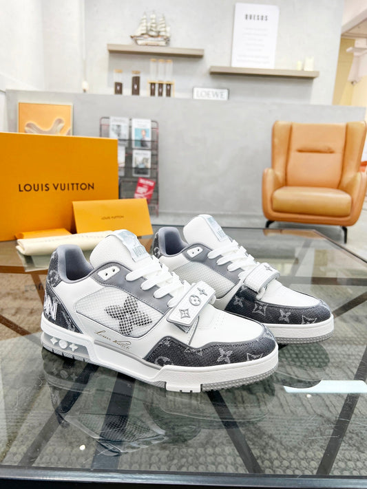 Louis sneakers