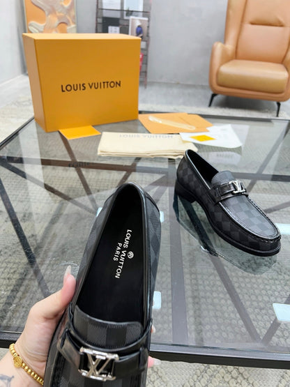 Louis 25ss leather shoes