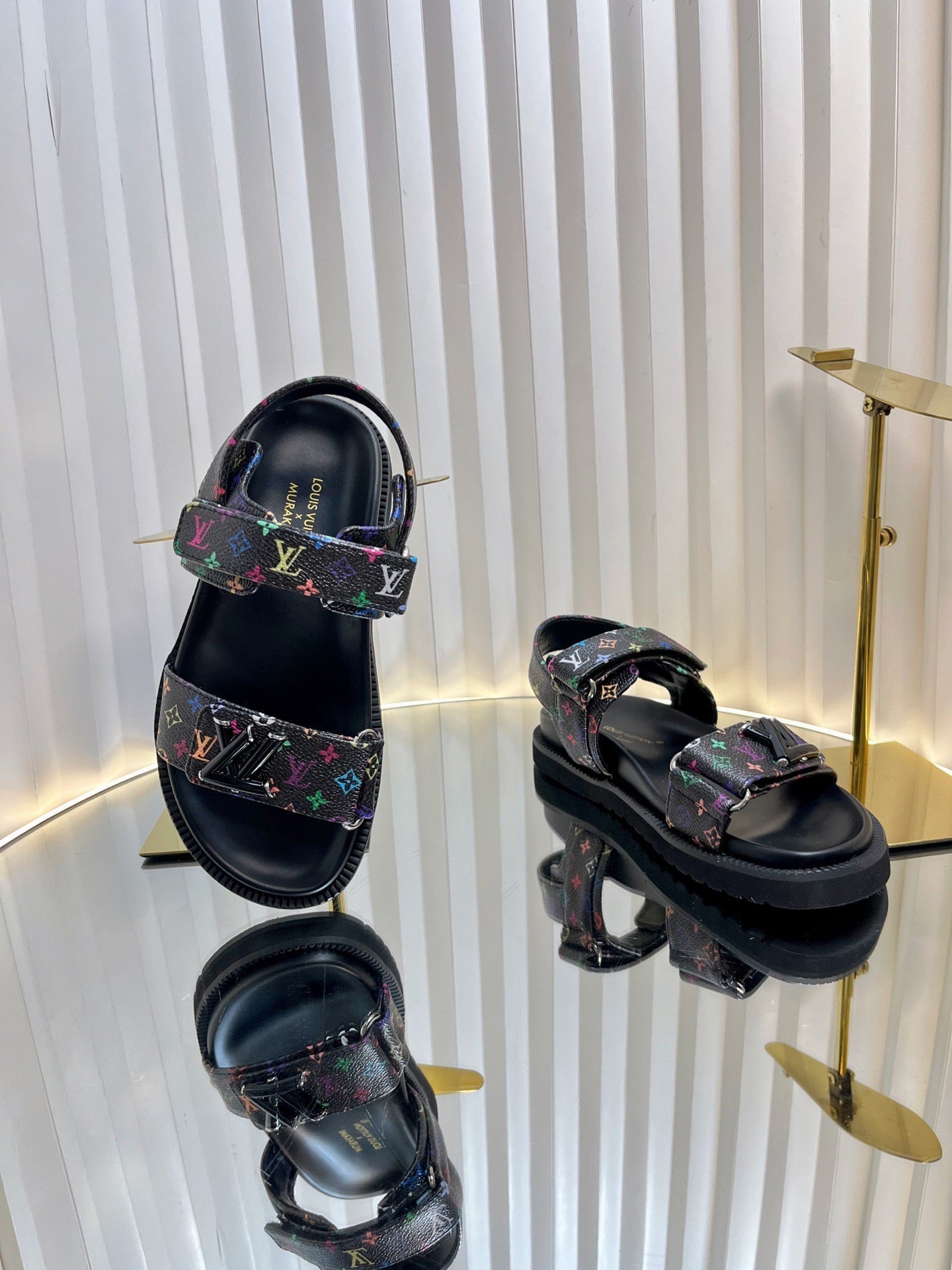 Louis womens slippers