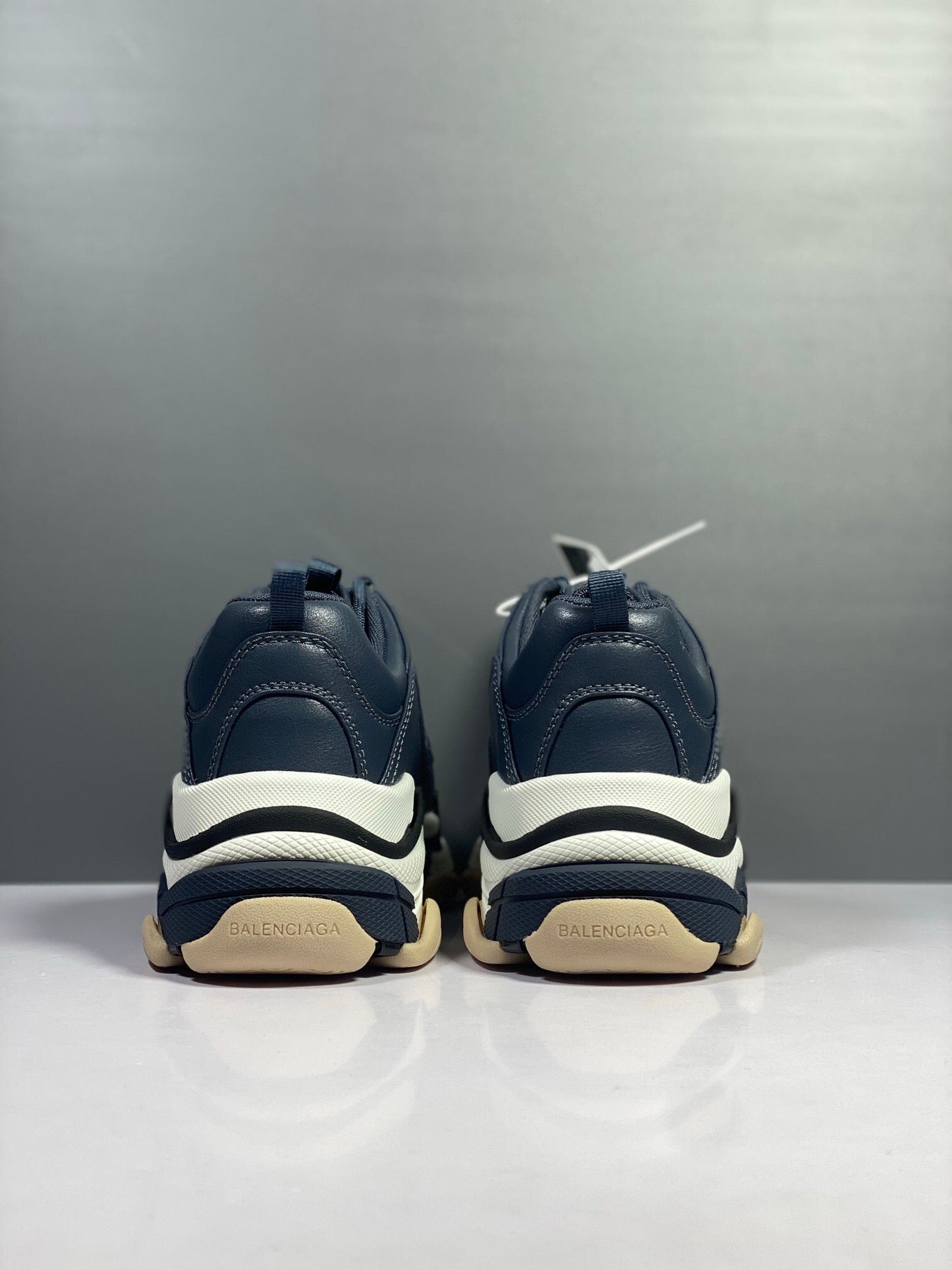 balen men womens sneaker