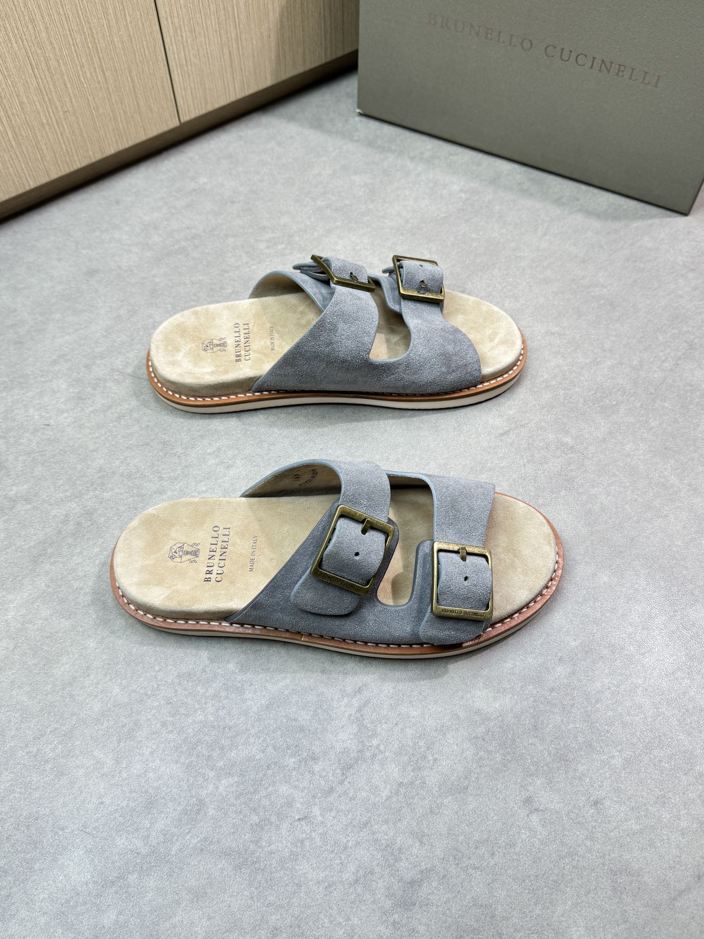 brunello 25ss leather slippers