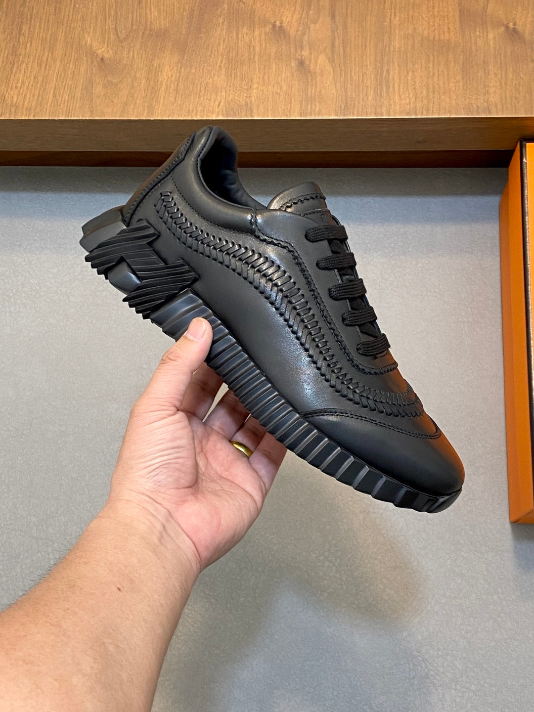 Herm leather sneakers