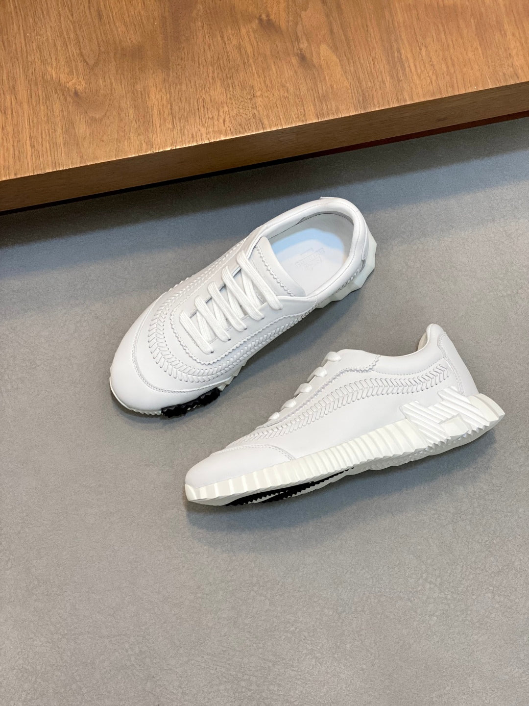 Herm leather sneakers