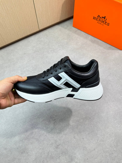 Herm leather sneaker