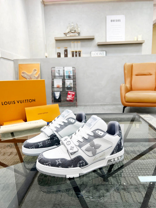 Louis sneakers