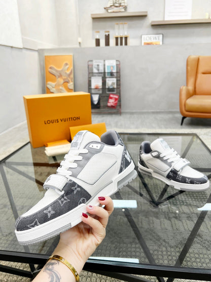 Louis sneakers