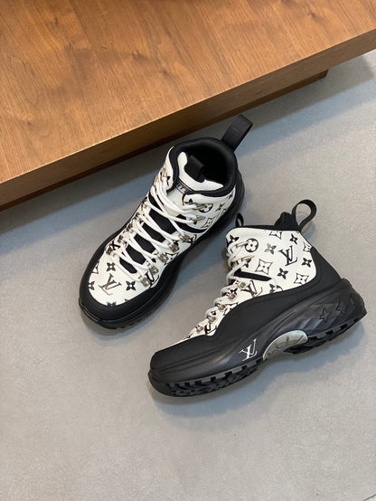 Louis discover sneakers