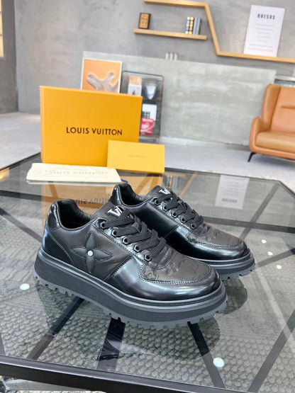 Louis leather sneaker