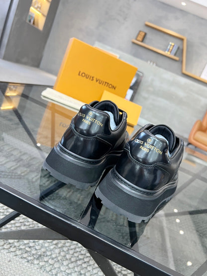 Louis leather sneaker