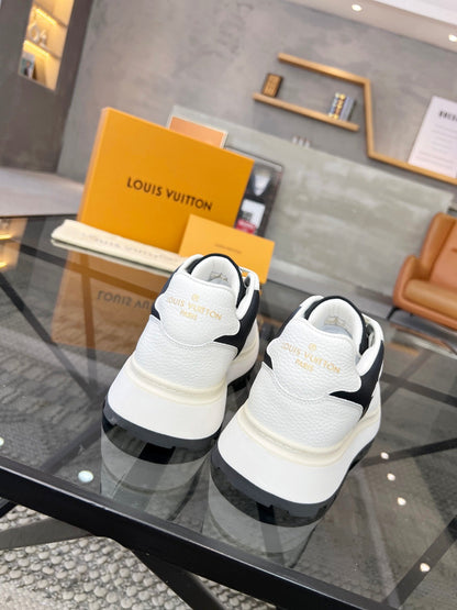 Louis leather sneaker