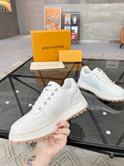 Louis leather sneaker