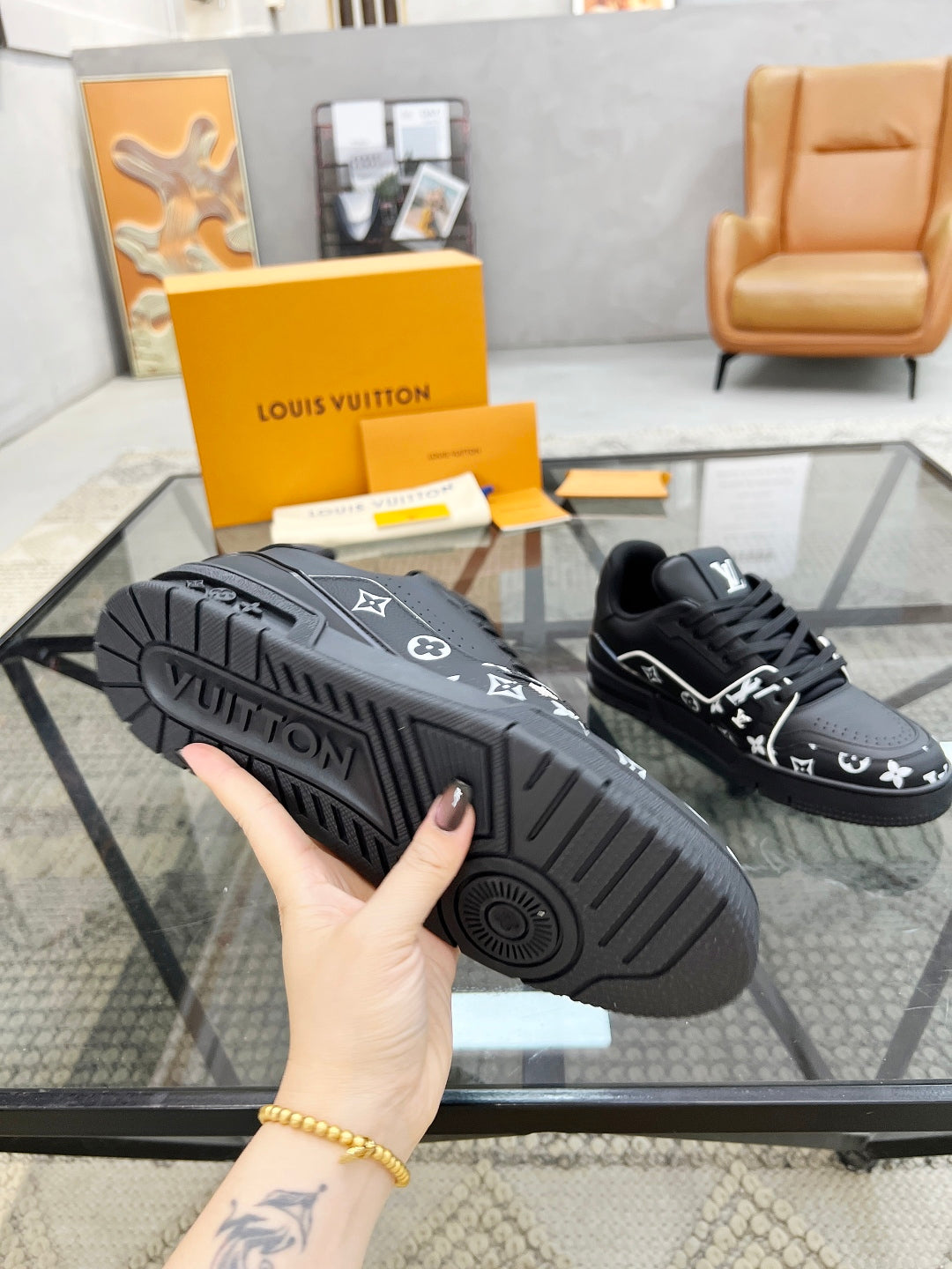 Louis leather sneakers