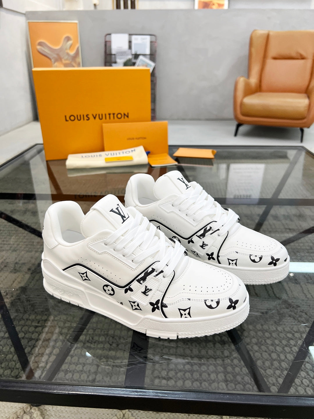 Louis leather sneakers