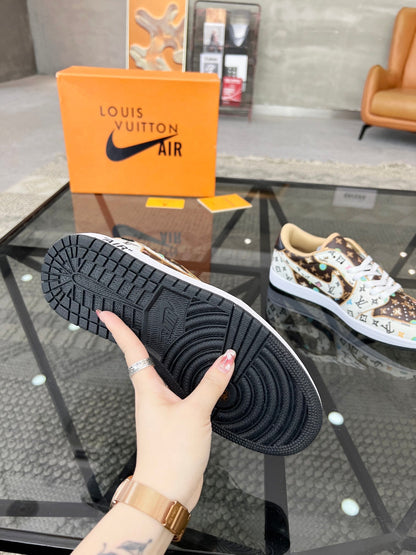 Louis sneakers