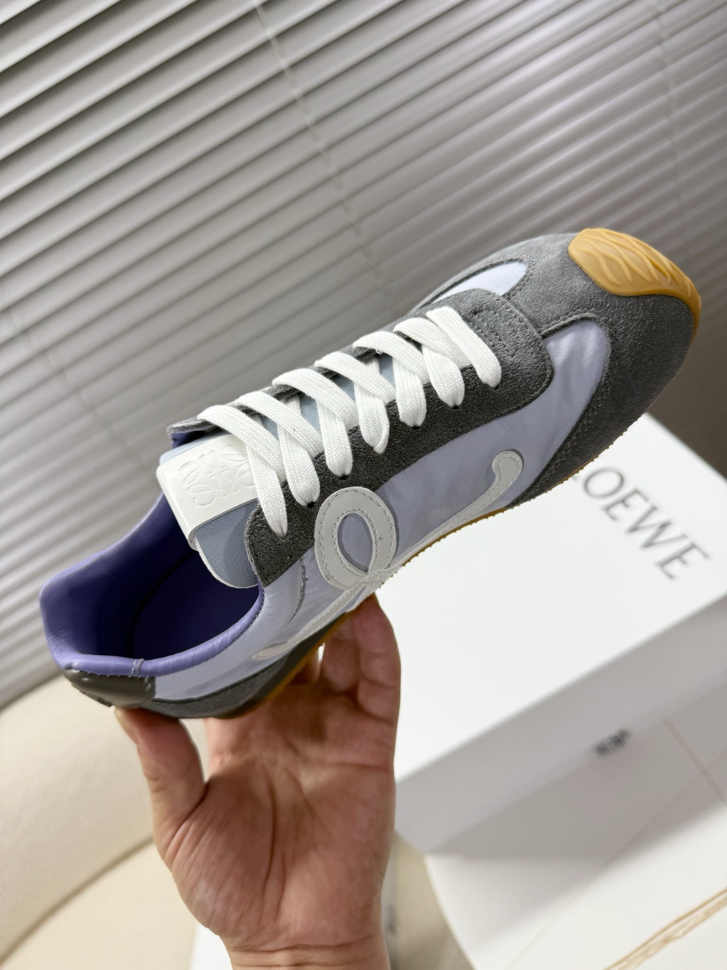 Loe 25fw all-match shoe