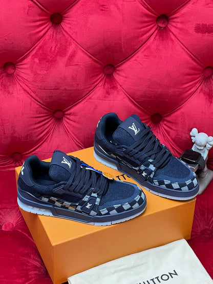 Louis sneakers