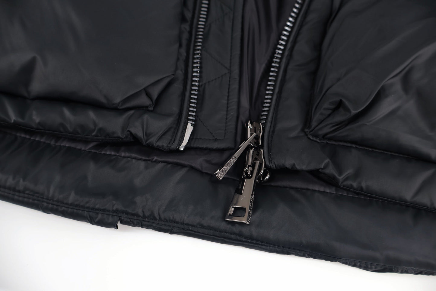 Mon 25fw down jacket