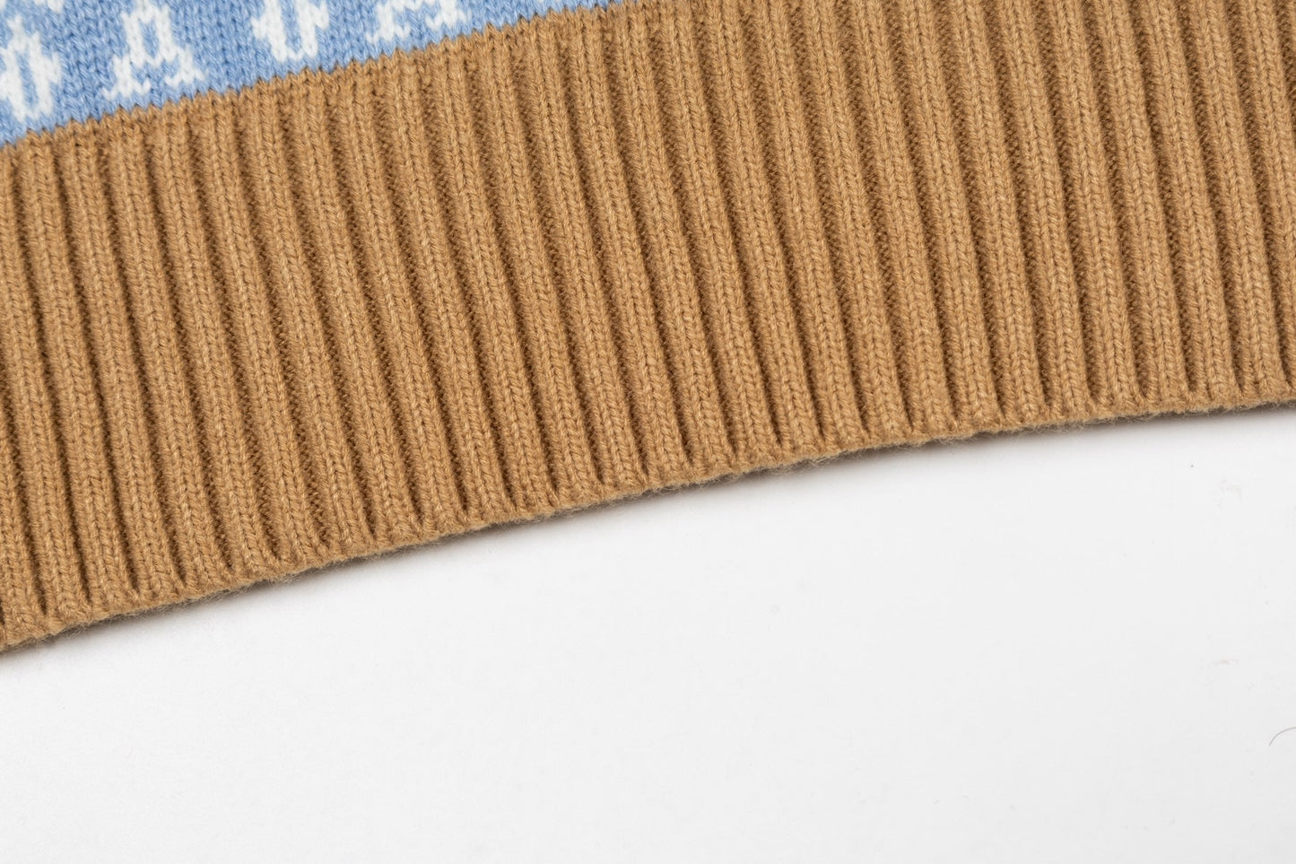 Ami 25fw jacquard sweater