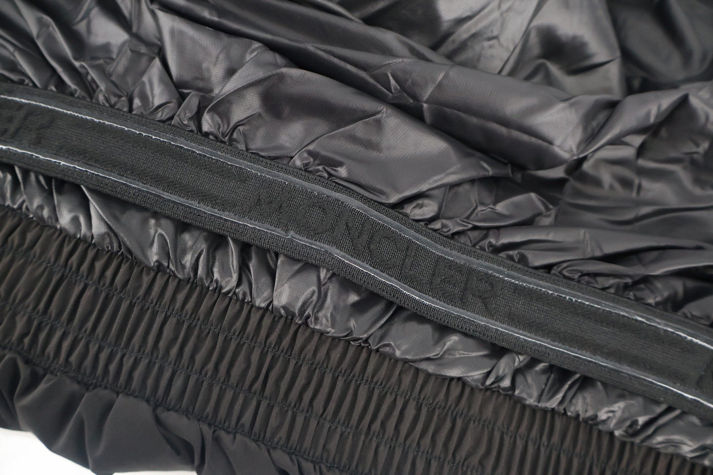 Mon 25fw down jacket