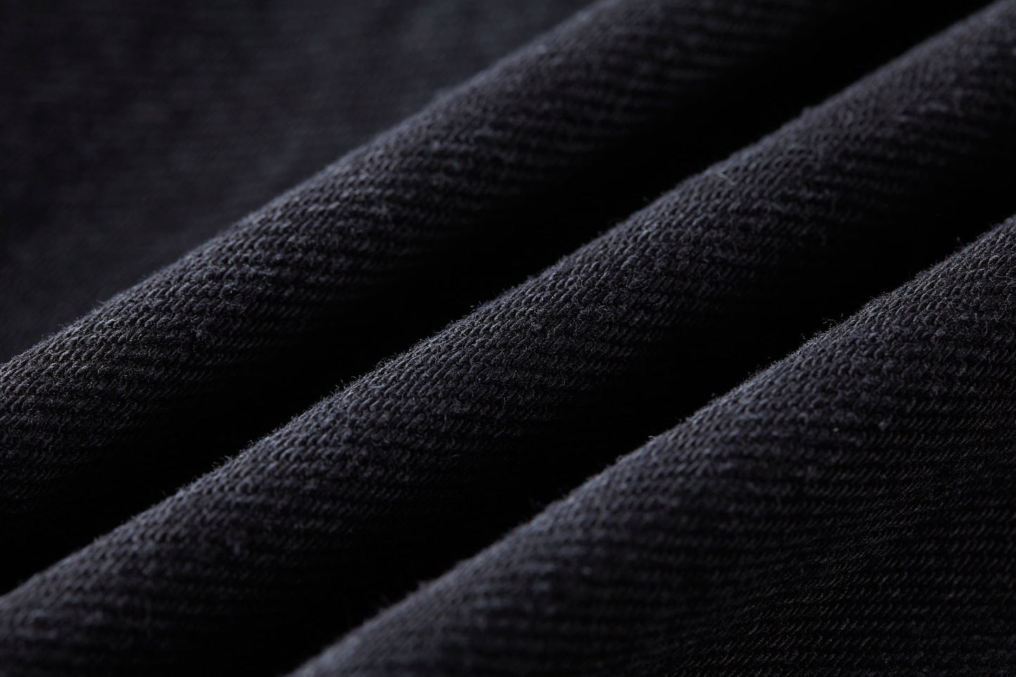 Louis 25fw disterss jeans