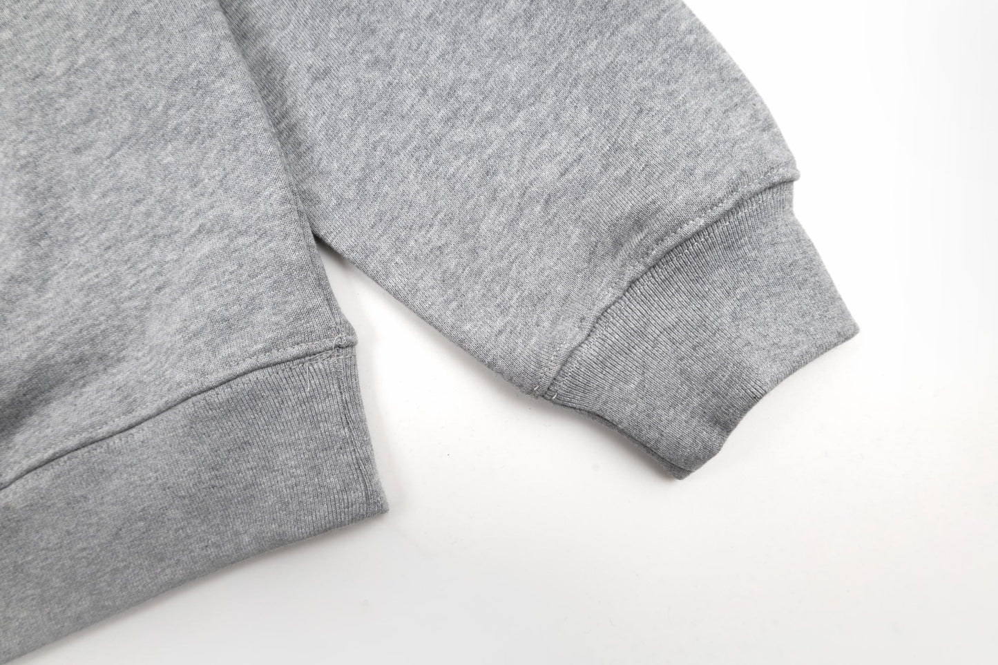 Guc 25fw embroidered sweatshirt