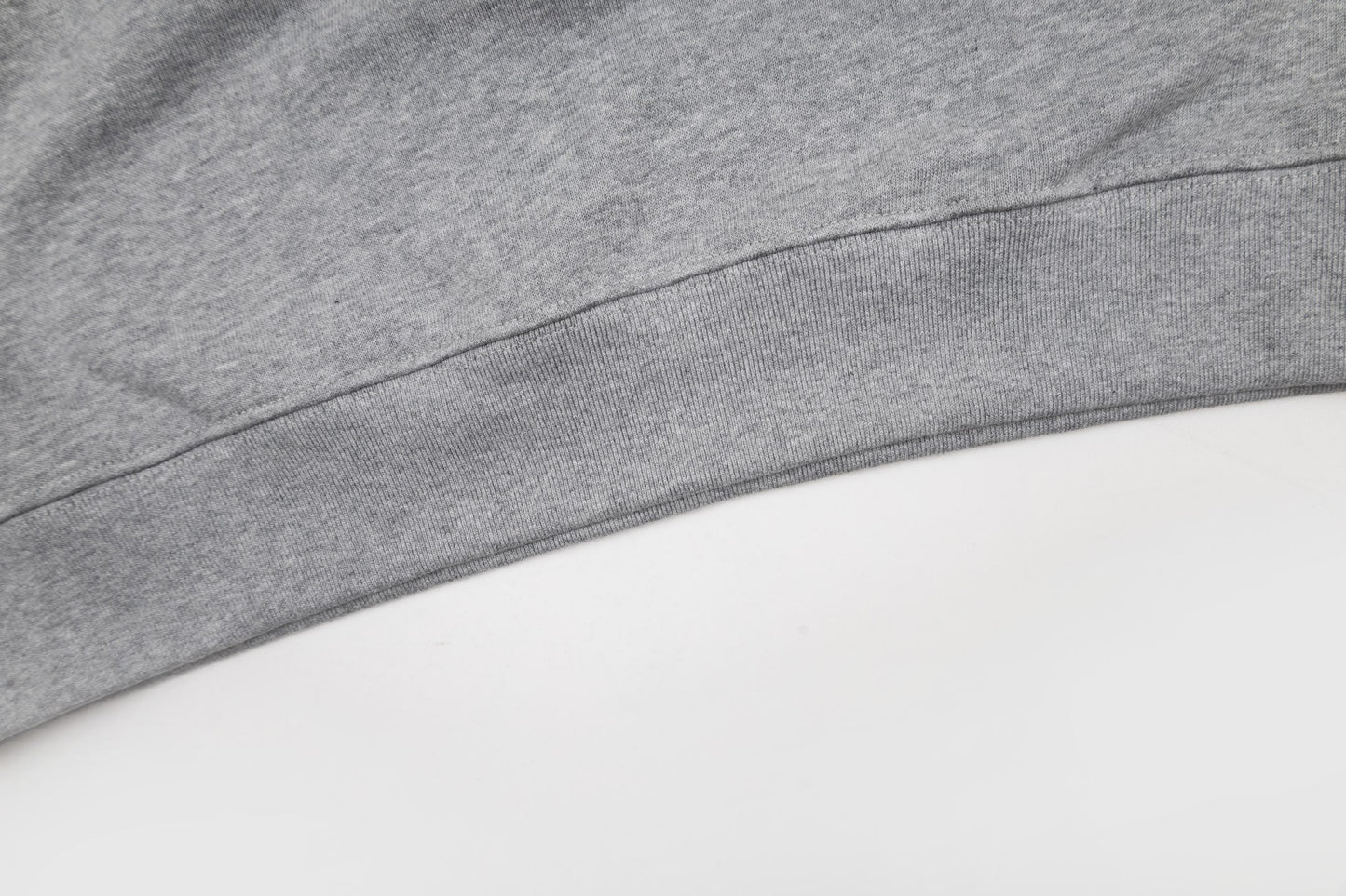 Guc 25fw embroidered sweatshirt