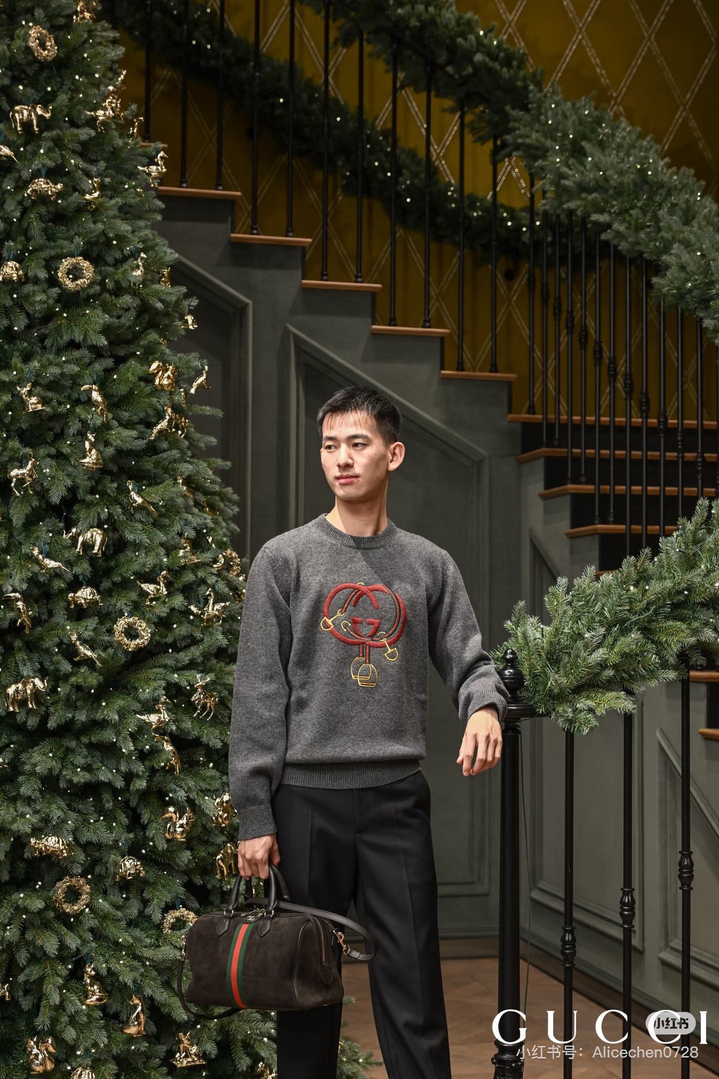 Guc embroidered sweater