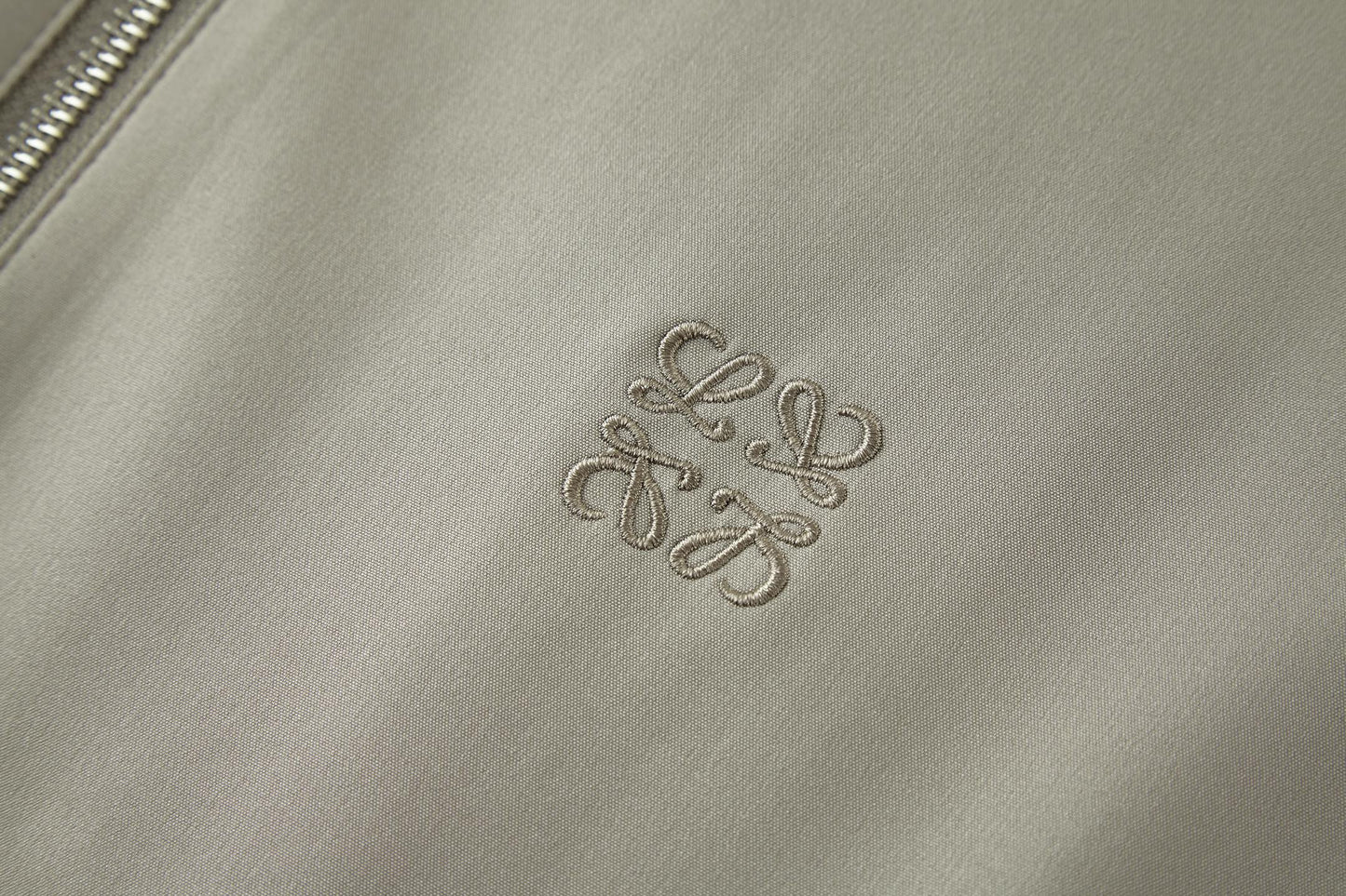 Loe embroidered jacket