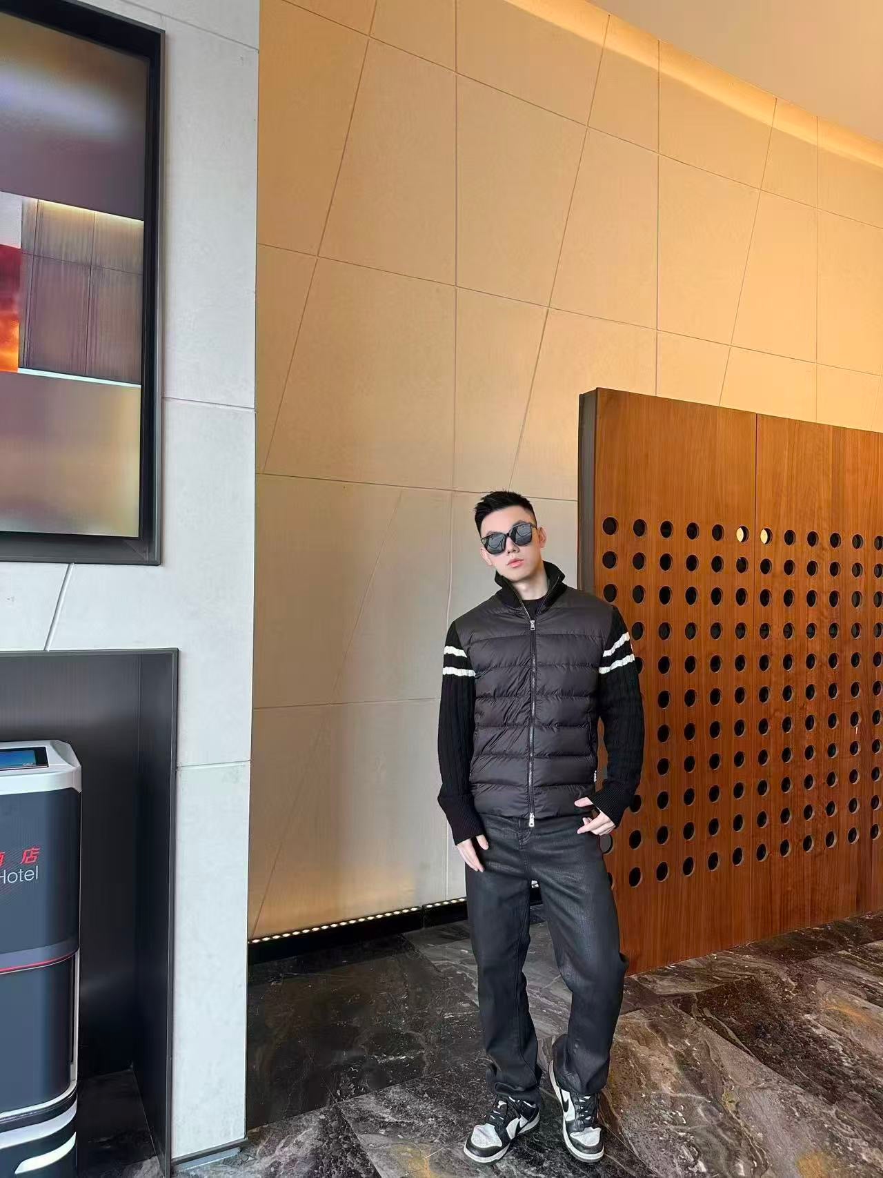 Mon hybrid down jacket