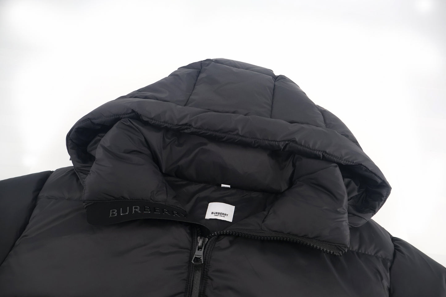 Bur hooded down jacket