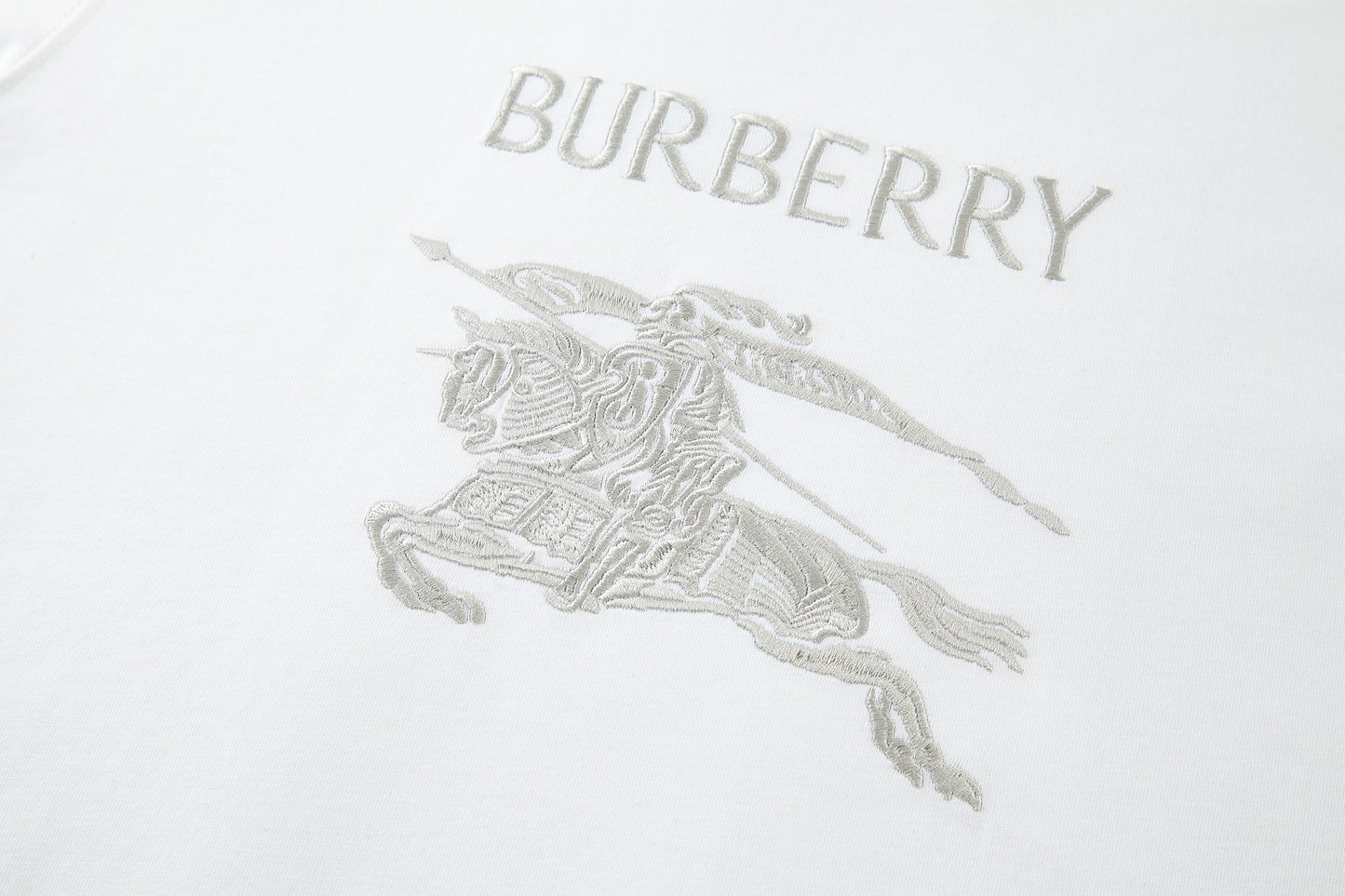 Bur embroidered t-shirt