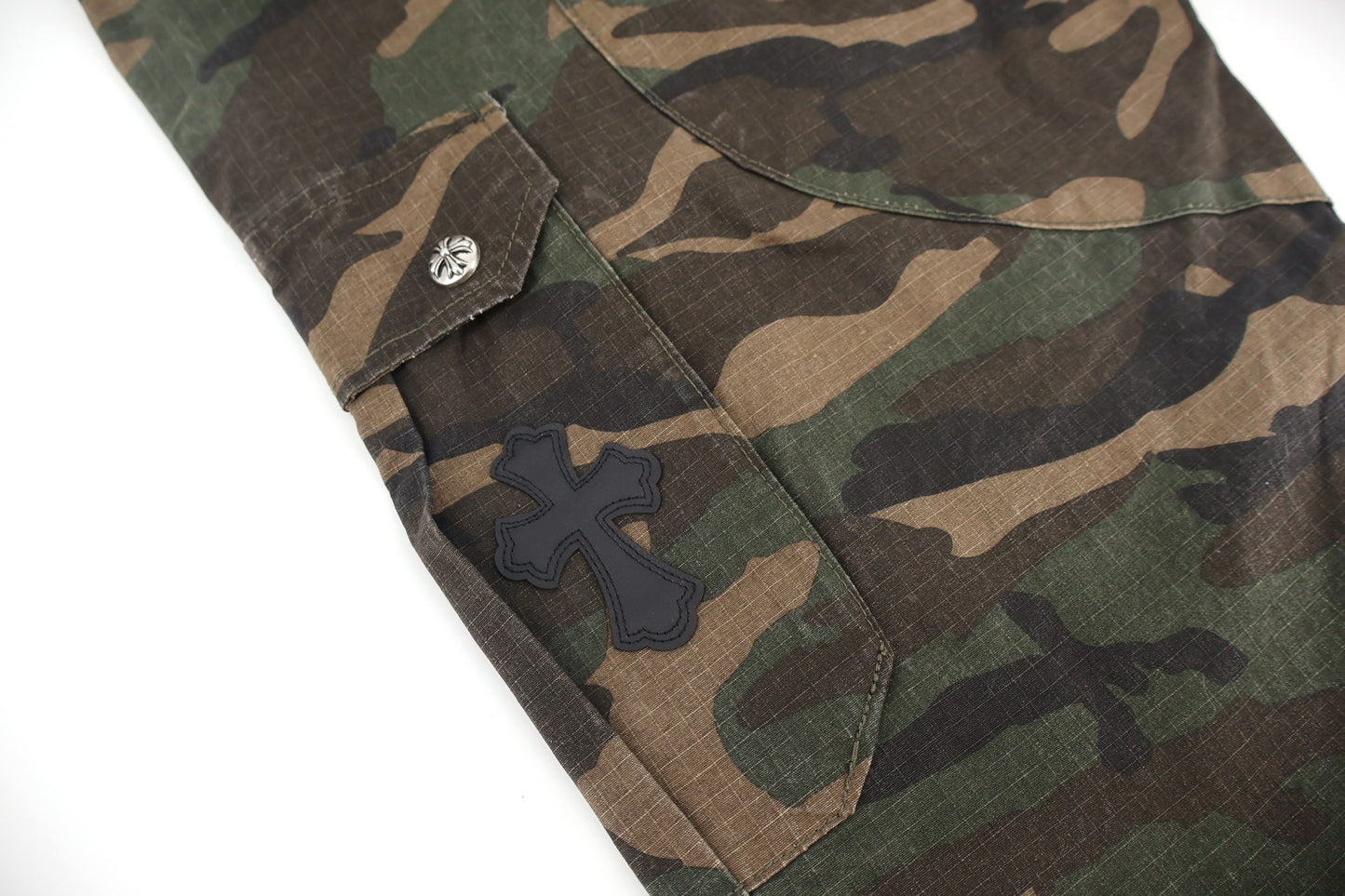 Chrome camouflage cargo pants