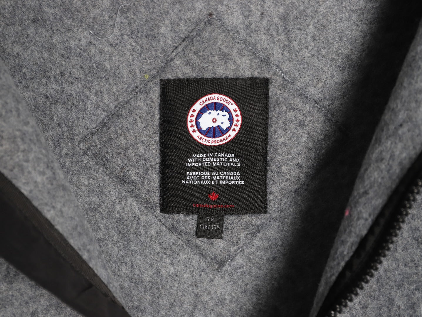 Canada zip-uup knit jacket